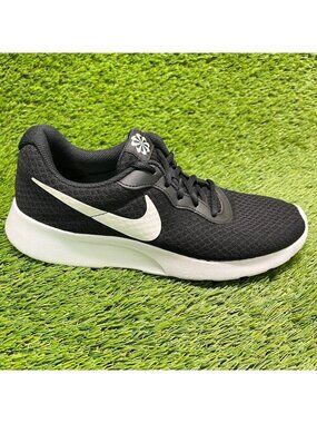 Nike Tanjun Next Nature Womens Size 9.5 Black Athletic Running Shoes Sneakers
